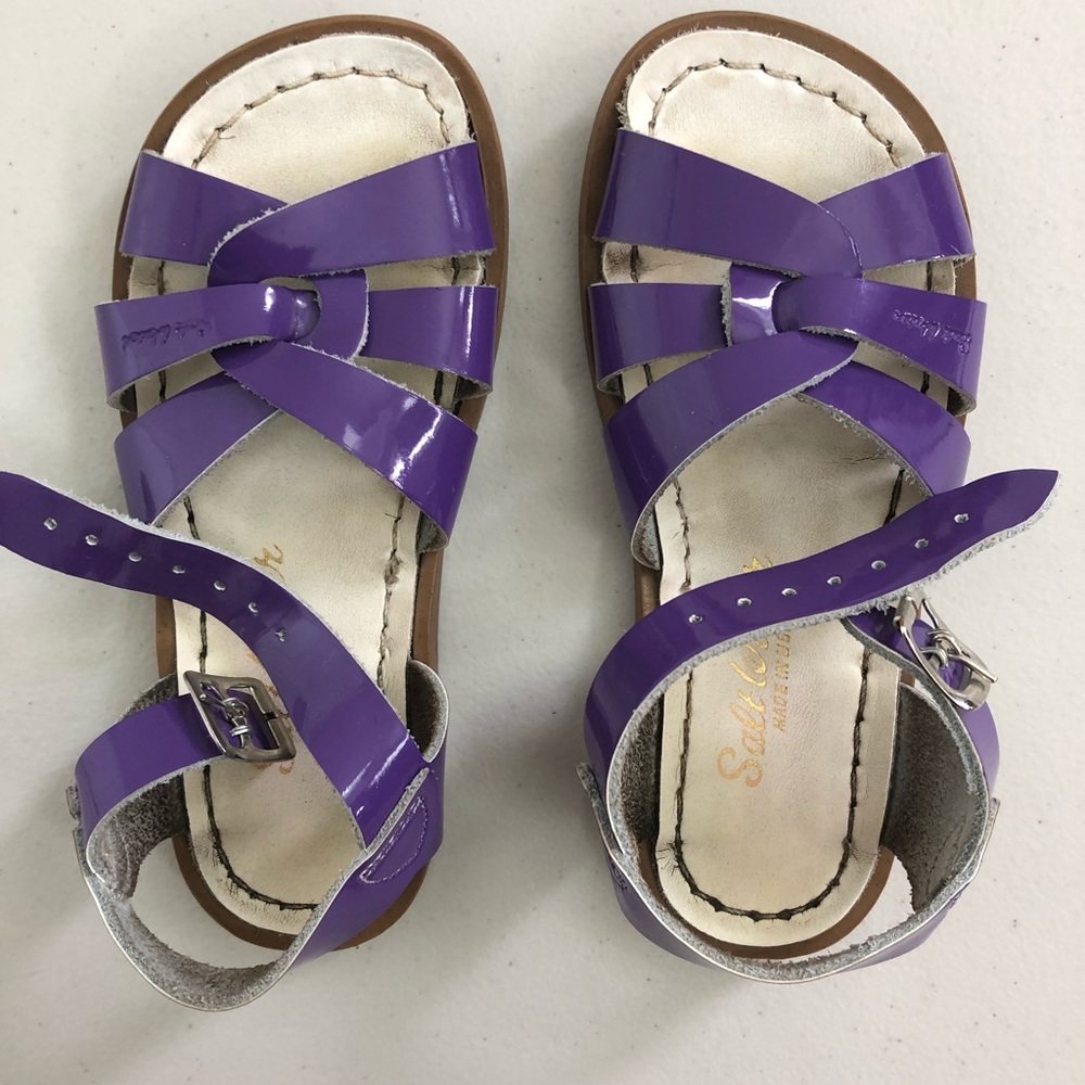 Kids saltwater sandals